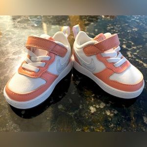 GIRLS' TODDLER NIKE COURT BOROUGH LOW 2 SE WITH BOX